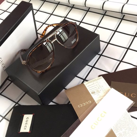 Womens Gucci Brown Sunglasses GU0015